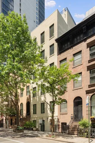 $1,999,000 | 221 East 48th Street, Unit PH | Midtown East