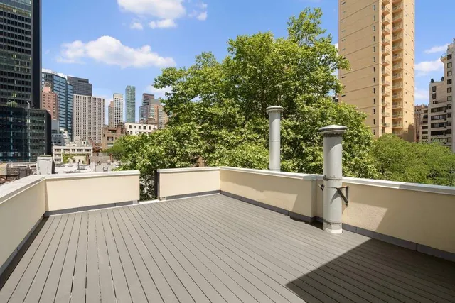 $1,999,000 | 221 East 48th Street, Unit PH | Midtown East