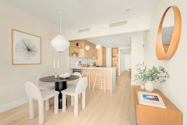 $1,999,000 | 221 East 48th Street, Unit PH | Midtown East