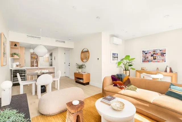 $1,999,000 | 221 East 48th Street, Unit PH | Midtown East