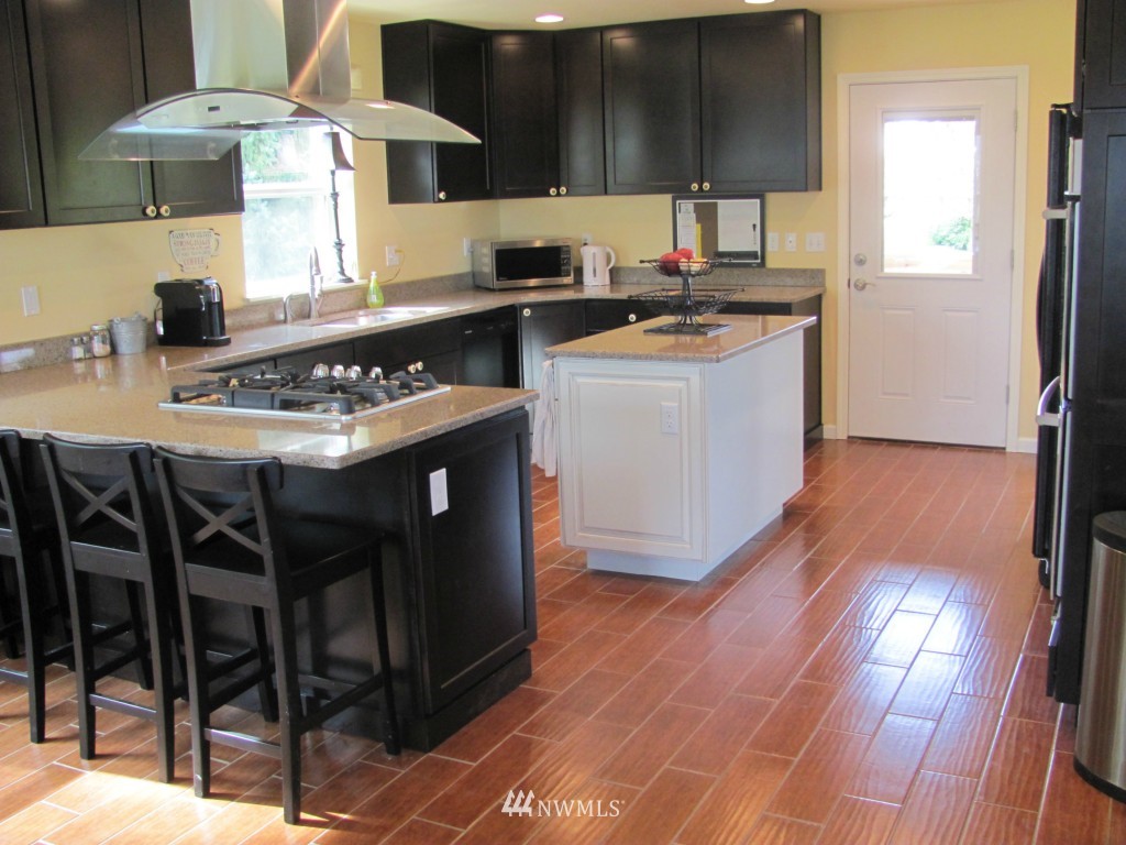 16879 Kamb Road Mount Vernon, WA 98273 - Photo 5 of 25 Gallery Image 5