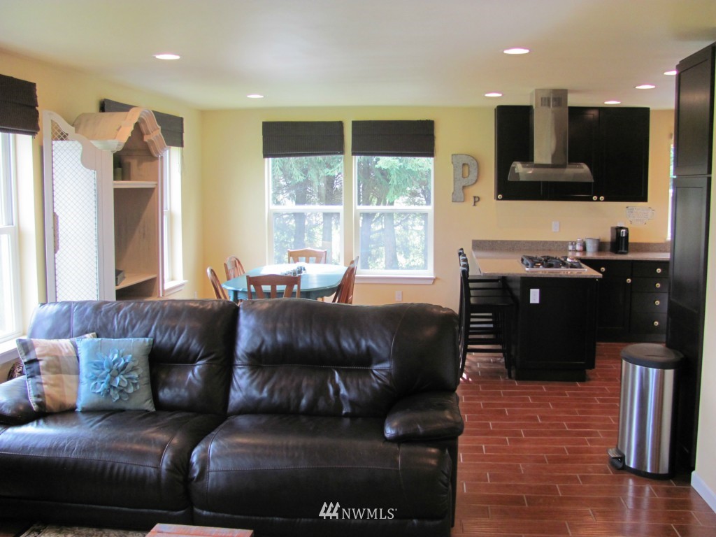 16879 Kamb Road Mount Vernon, WA 98273 - Photo 10 of 25 Gallery Image 10