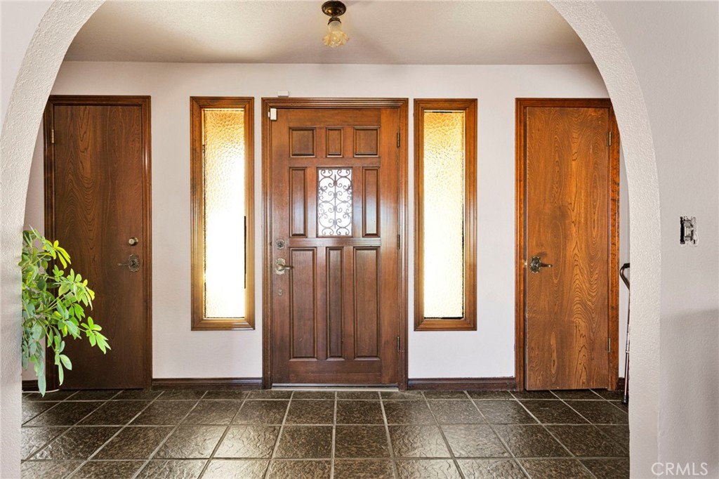 13150 Quapaw Road Apple Valley, CA 92308 - Photo 3 of 44