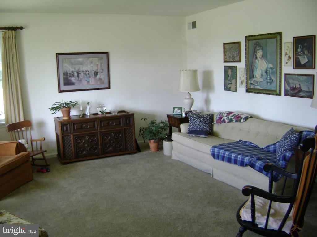 1442 Ridge Road Elizabethtown, PA 17022 - Photo 11 of 19