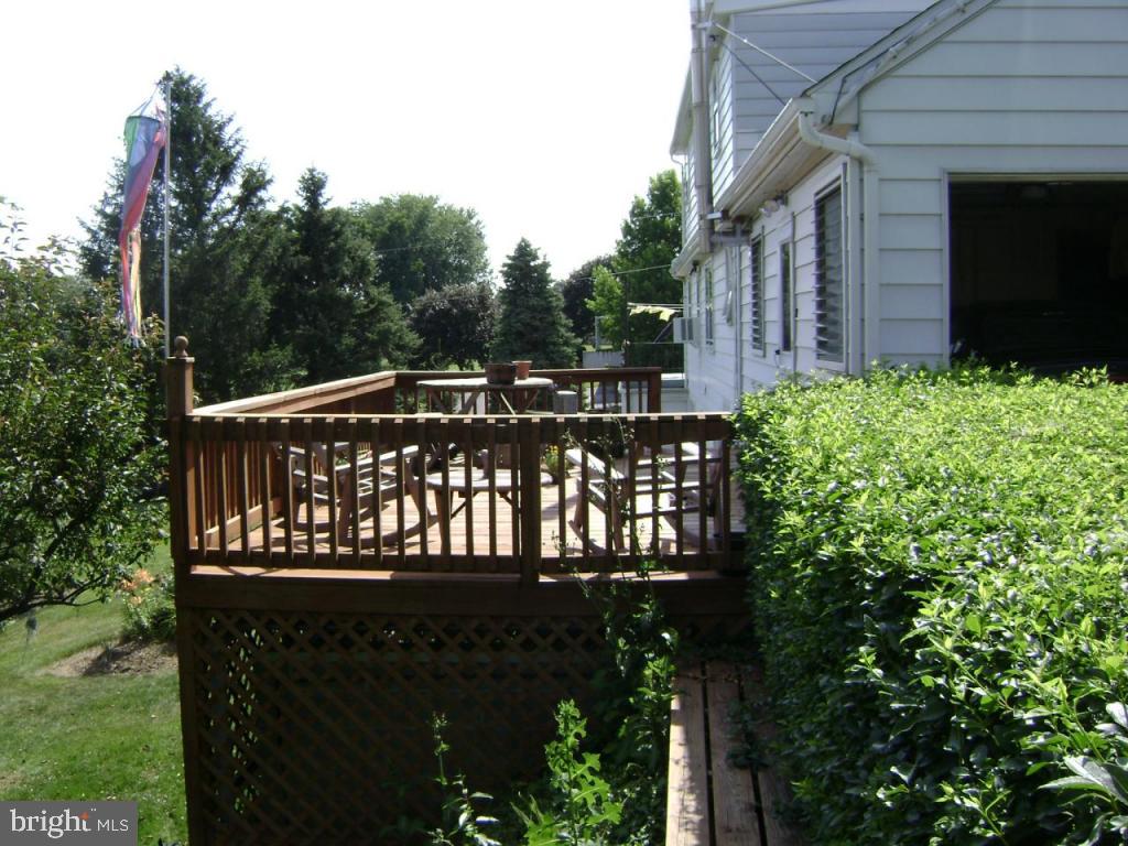 1442 Ridge Road Elizabethtown, PA 17022 - Photo 3 of 19