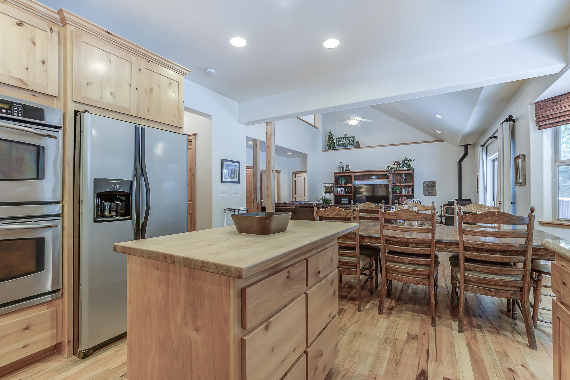 1238 Timber Hills Road Mount Shasta, CA 96067 - Photo 9 of 33 8