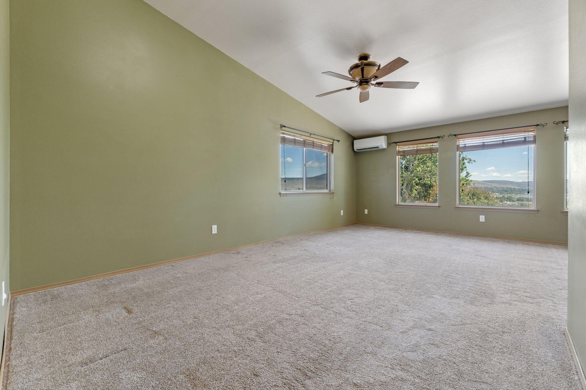 2630 Frontage Road Klamath Falls, OR 97601 - Photo 25 of 72 a view of a livingroom with a ceiling fan and window
