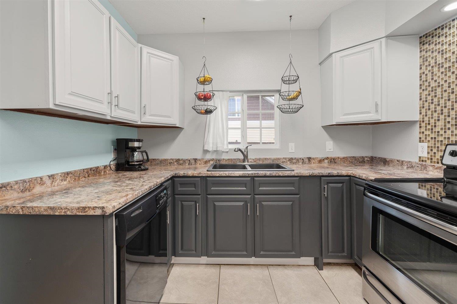 3014 North Woodruff Road Spokane, WA 99206 - Photo 5 of 28 Gallery Image 5