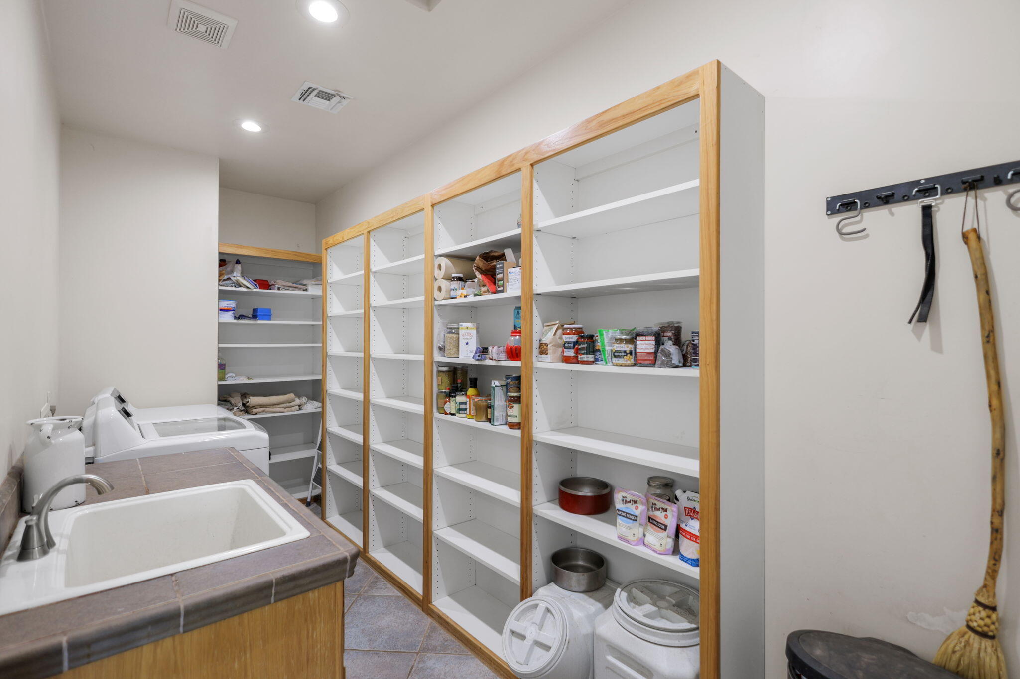 22989 Antler Road Millville, CA 96062 - Photo 12 of 29 25-web-or-mls-LZ0A0099