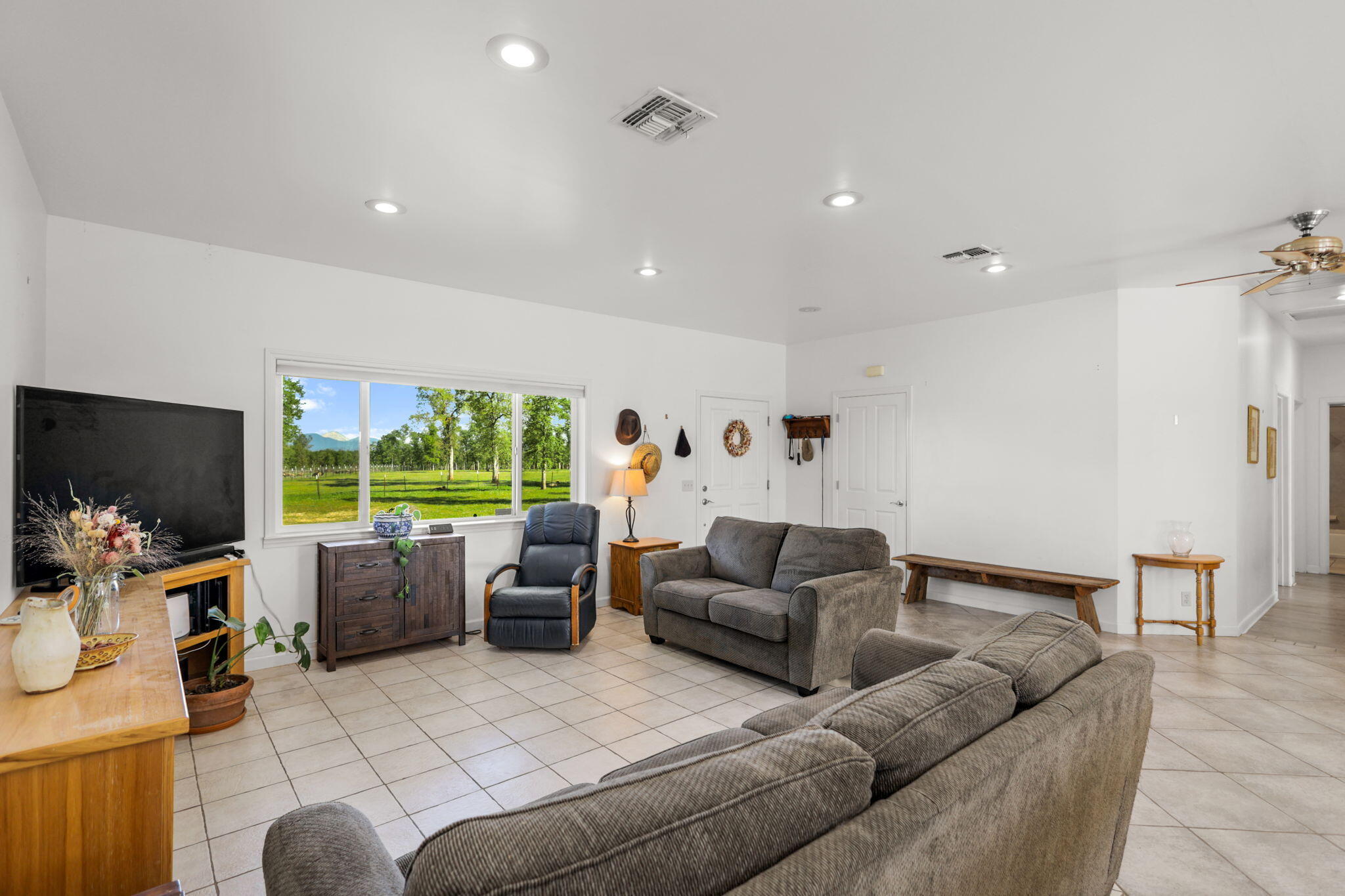 22989 Antler Road Millville, CA 96062 - Photo 8 of 29 20-web-or-mls-LZ0A0034