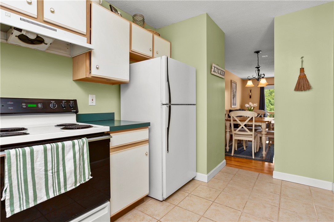 34 Fairway Drive Coventry, RI 02816 - Photo 11 of 29