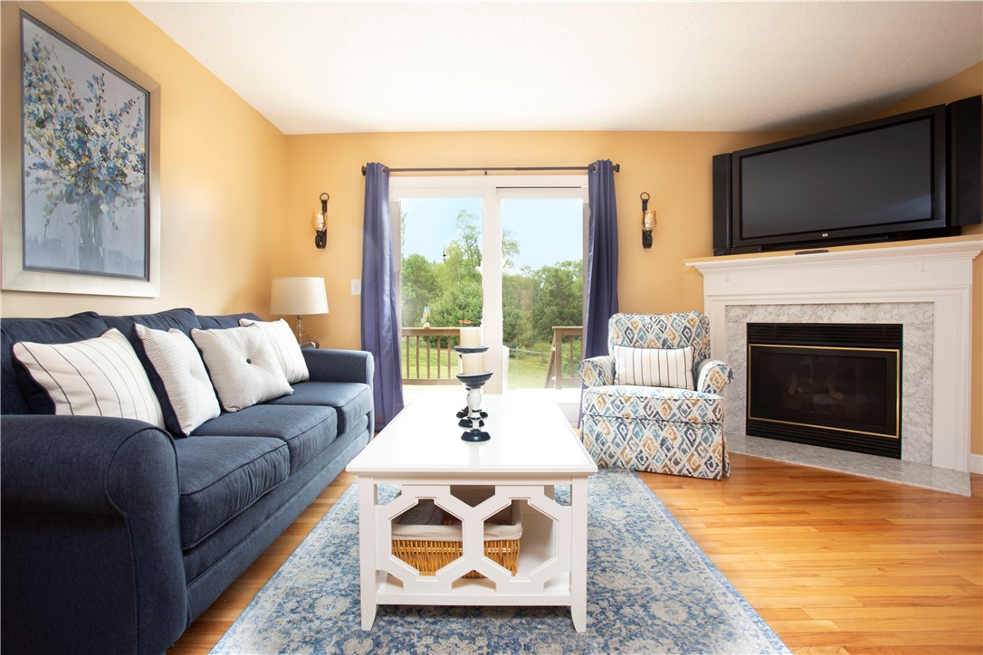34 Fairway Drive Coventry, RI 02816 - Photo 2 of 29
