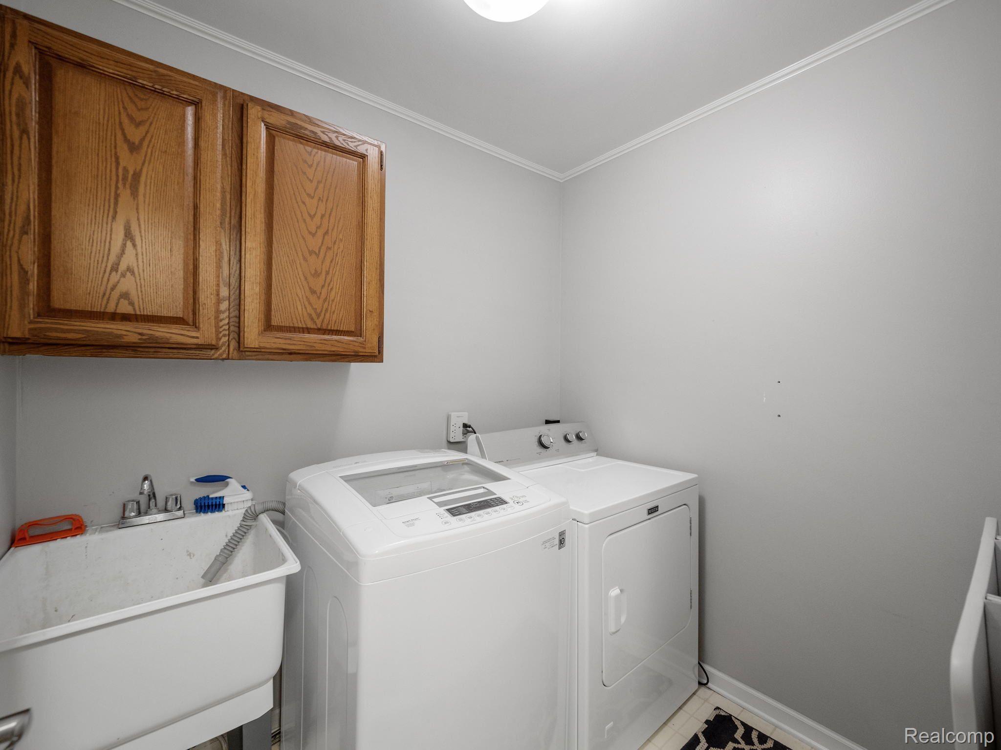 1290 Grandview Drive Rochester, MI 48306 - Photo 15 of 32 Gallery Image 15