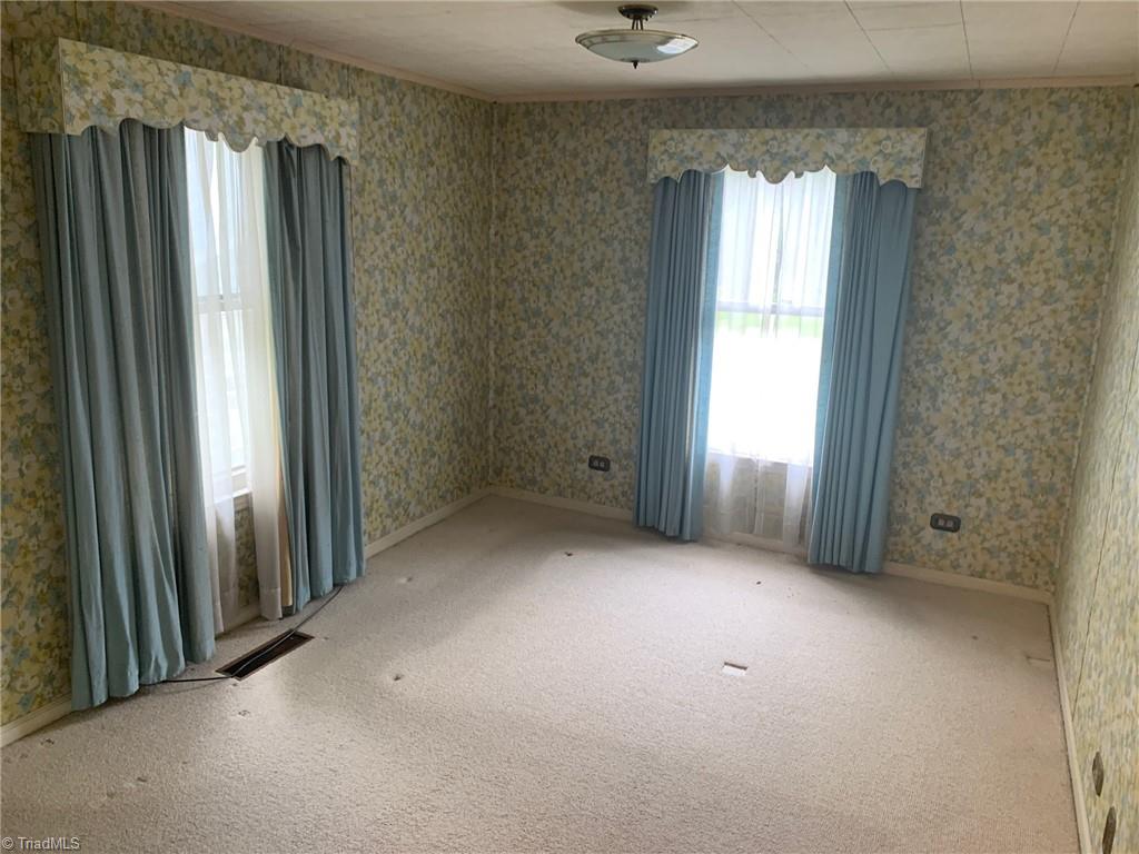 443 Morgan Road Eden, NC 27288 - Photo 7 of 19 Gallery Image 7