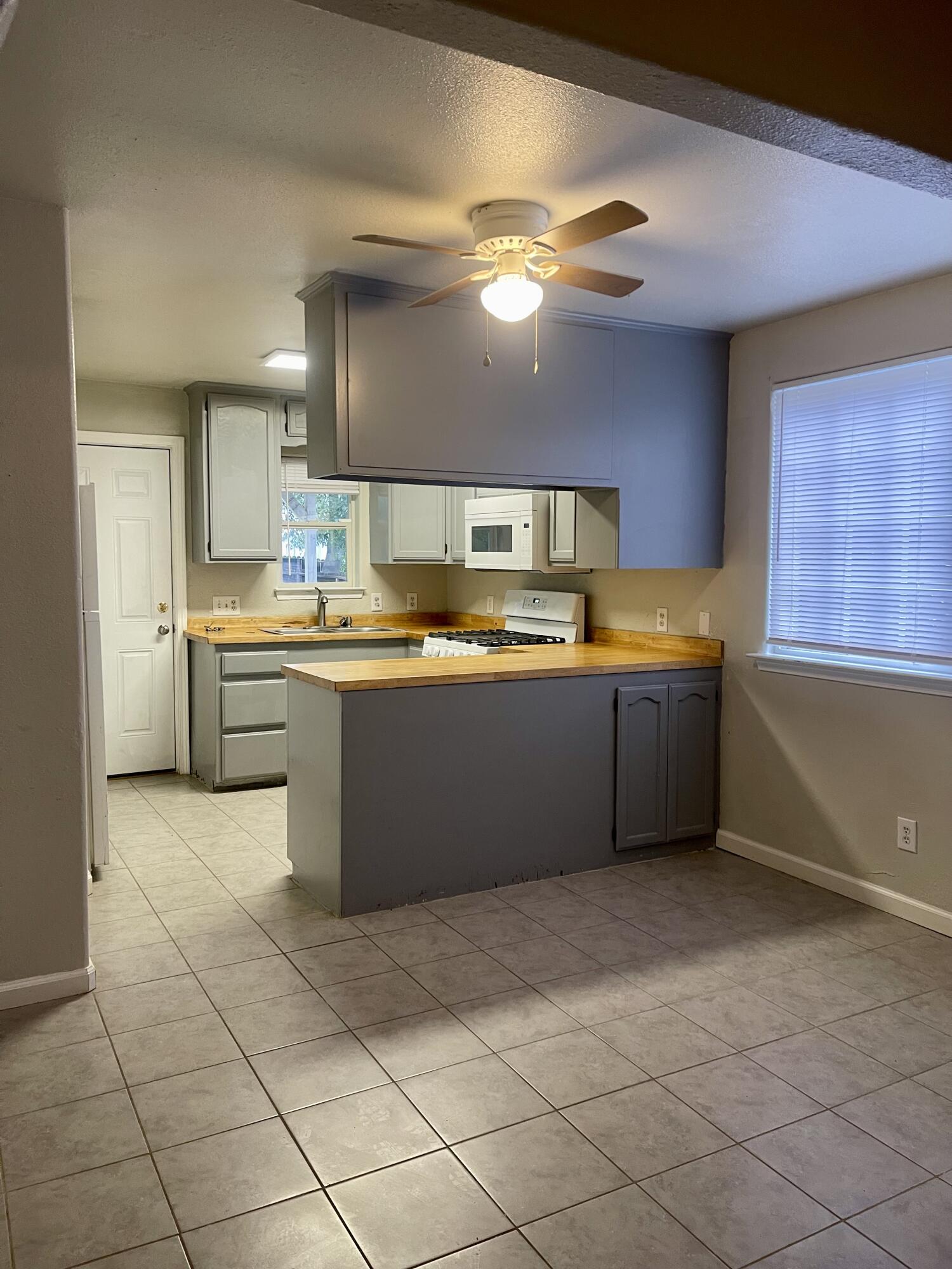 1152-1154 Echo Road Redding, CA 96002 - Photo 25 of 30 IMG_3326