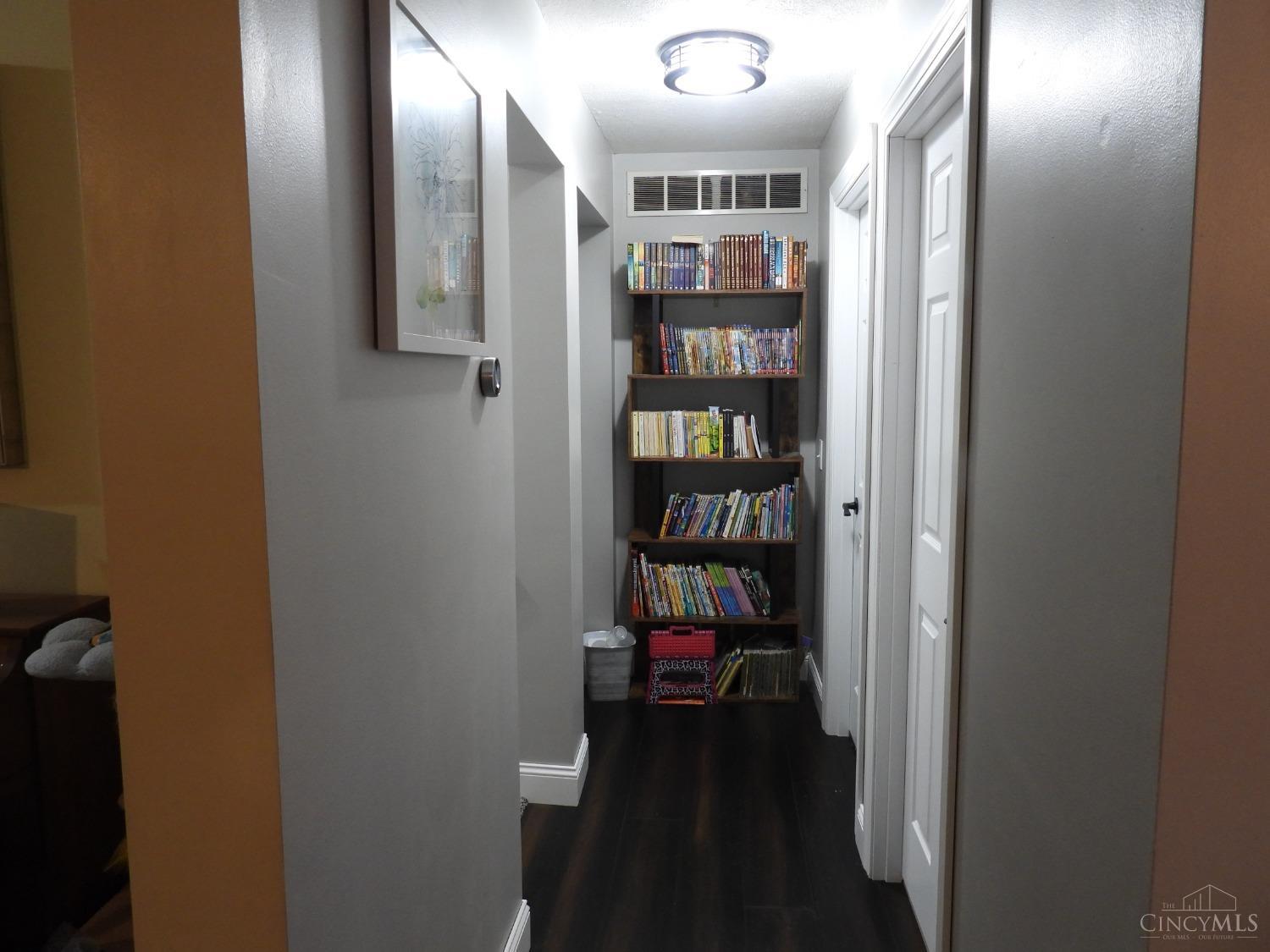 6094 Roudebush Road Goshen, OH 45122 - Photo 11 of 33 Gallery Image 11