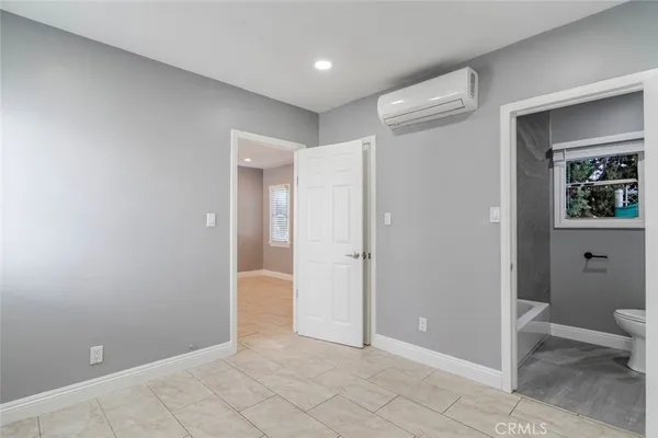 $2,250 | 1049 Western Avenue, Unit B, Glendale, CA 91201