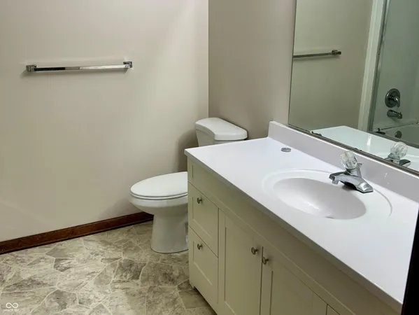 $317,000 | 616-618 Hillcrest Circle, Seymour, IN 47274