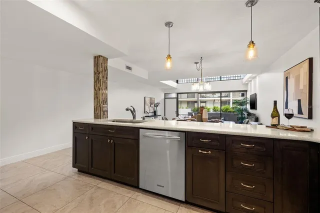 $849,000 | 301 2nd Street North, Unit 5, St. Petersburg, FL 33701