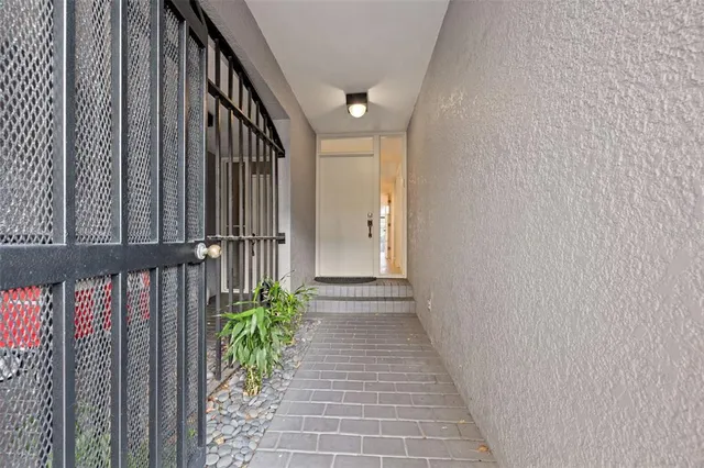 $849,000 | 301 2nd Street North, Unit 5, St. Petersburg, FL 33701