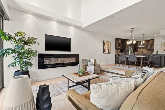 $849,000 | 301 2nd Street North, Unit 5, St. Petersburg, FL 33701