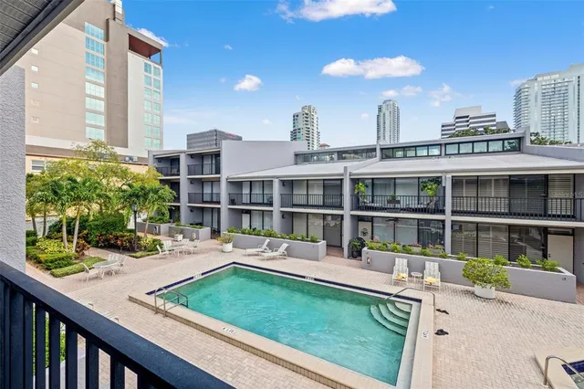 $849,000 | 301 2nd Street North, Unit 5, St. Petersburg, FL 33701