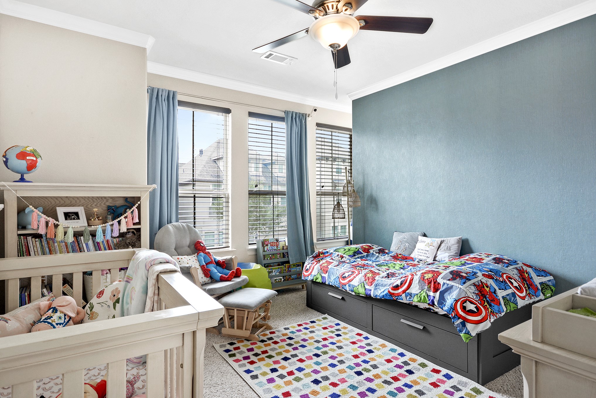 13204 Leighton Gardens Drive Houston, TX 77077 - Photo 21 of 35 a bedroom with a bed and a window