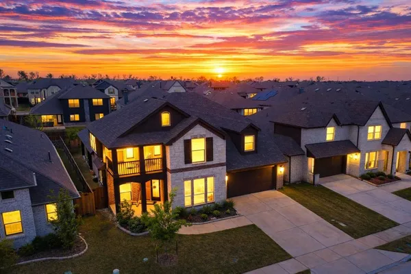 $499,900 | 412 Autumn Hl Bluff, Lavon, TX 75166