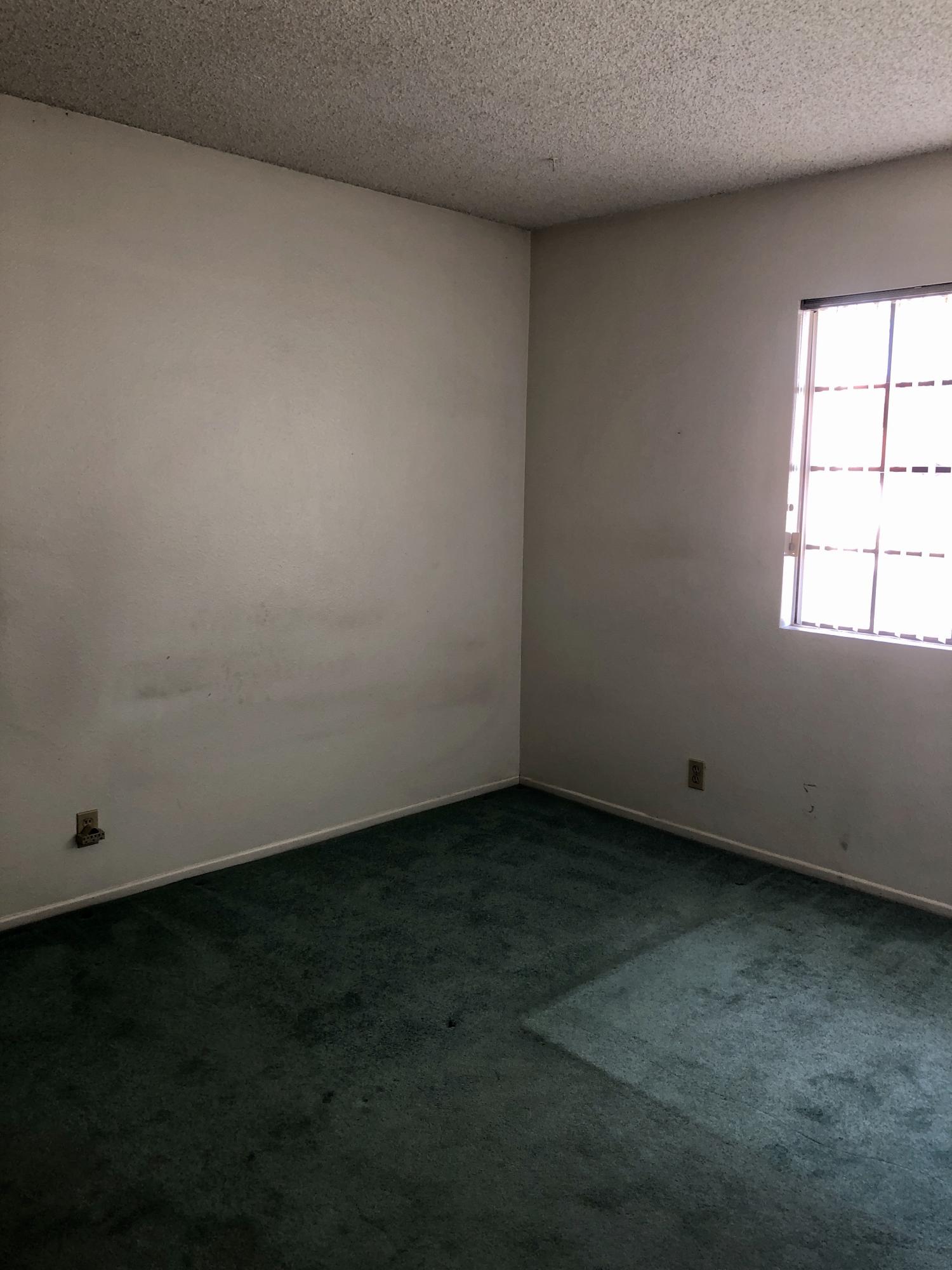 11368 Rancho Del Oro Drive Riverside, CA 92505 - Photo 12 of 20 an empty room with a window