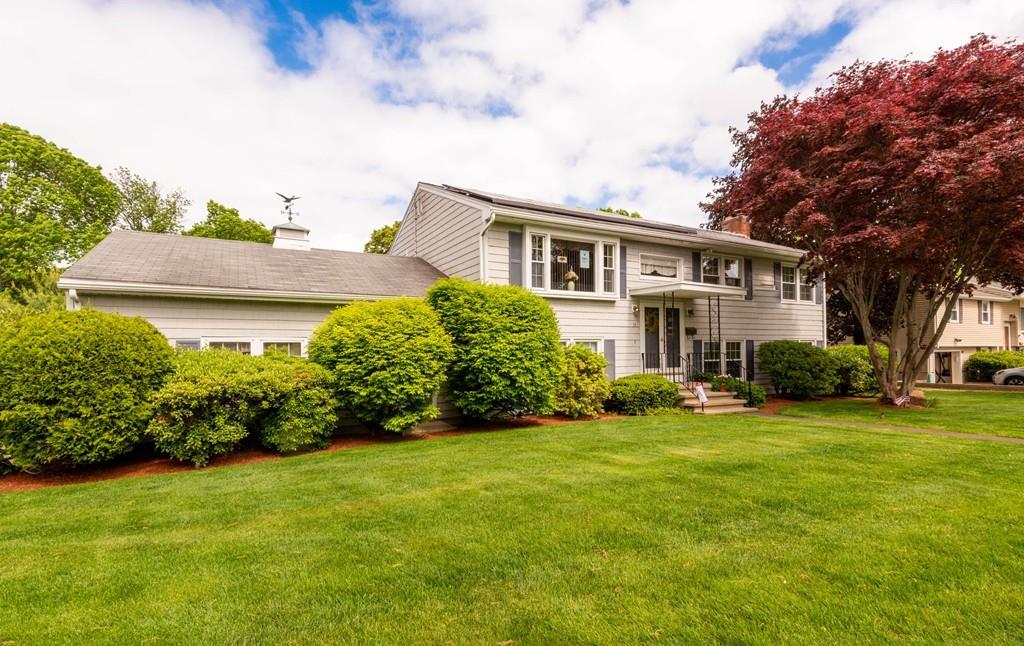 11 Hall Road Stoneham, MA 02180 - Photo 3 of 42 Gallery Image 3