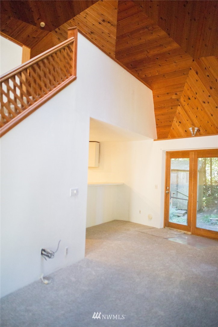 2511 Deer Park Road Port Angeles, WA 98362 - Photo 3 of 25 Gallery Image 3