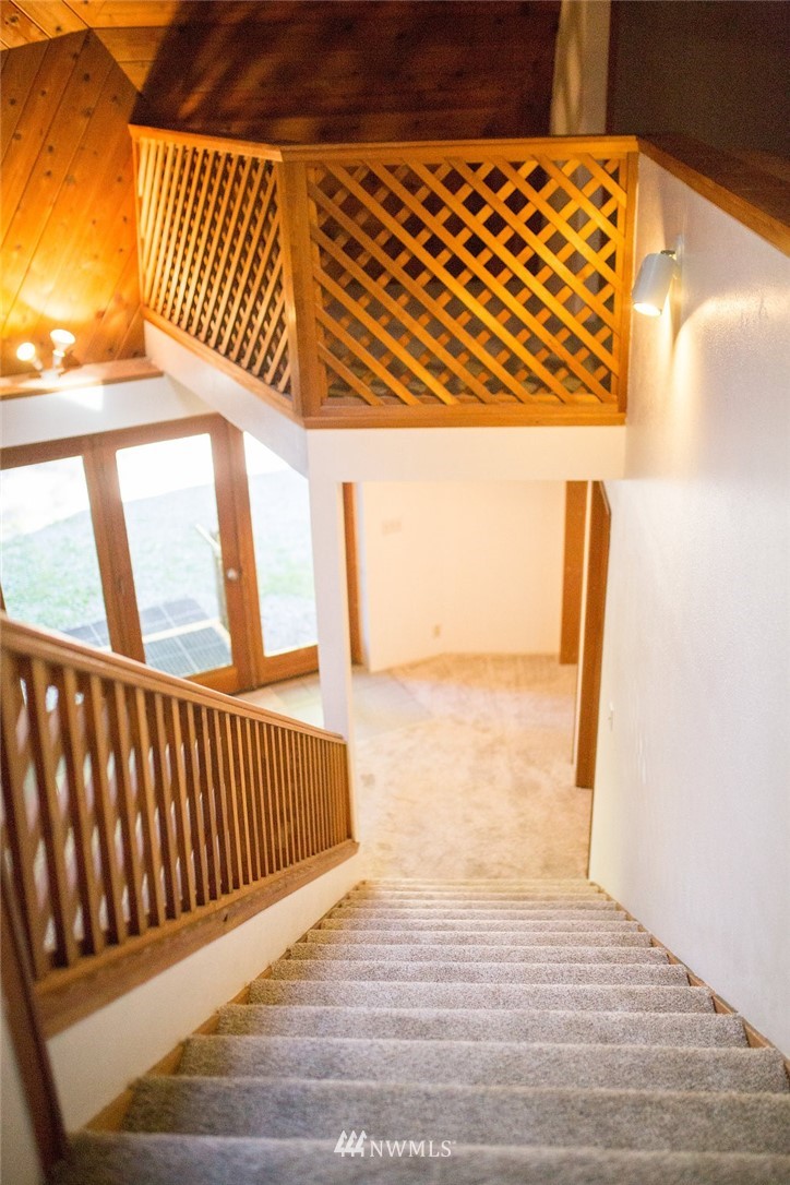 2511 Deer Park Road Port Angeles, WA 98362 - Photo 22 of 25 Gallery Image 22