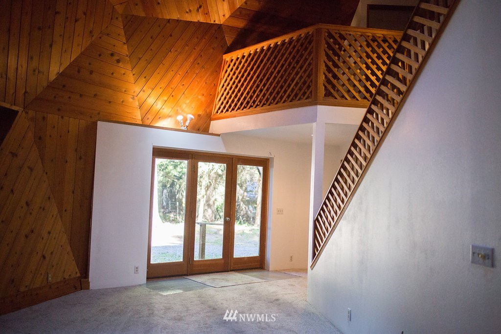 2511 Deer Park Road Port Angeles, WA 98362 - Photo 5 of 25 Gallery Image 5