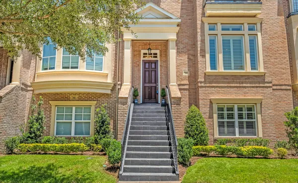 $948,500 | 30 History Row, The Woodlands, TX 77380