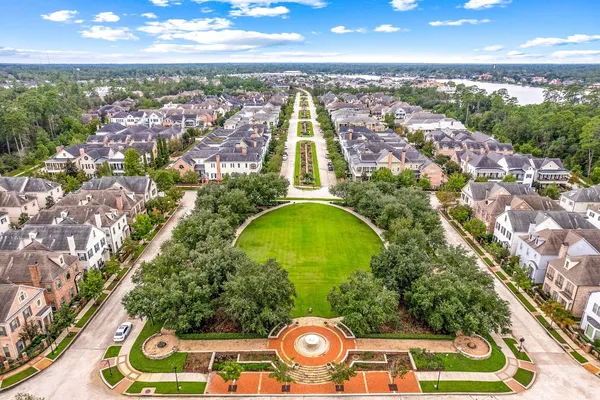 $948,500 | 30 History Row, The Woodlands, TX 77380