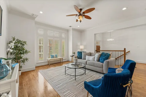 $948,500 | 30 History Row, The Woodlands, TX 77380