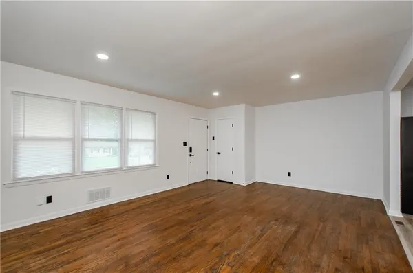 $2,150 | 3833 Wedgefield Circle, Decatur, GA 30035