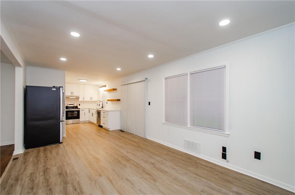 3833 Wedgefield Circle Decatur, GA 30035 - Photo 14 of 35