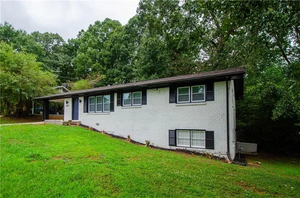 $2,150 | 3833 Wedgefield Circle, Decatur, GA 30035