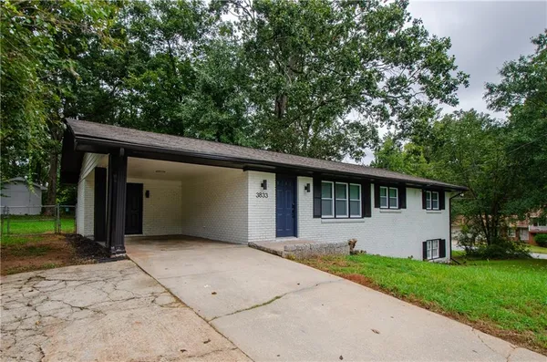 $2,150 | 3833 Wedgefield Circle, Decatur, GA 30035