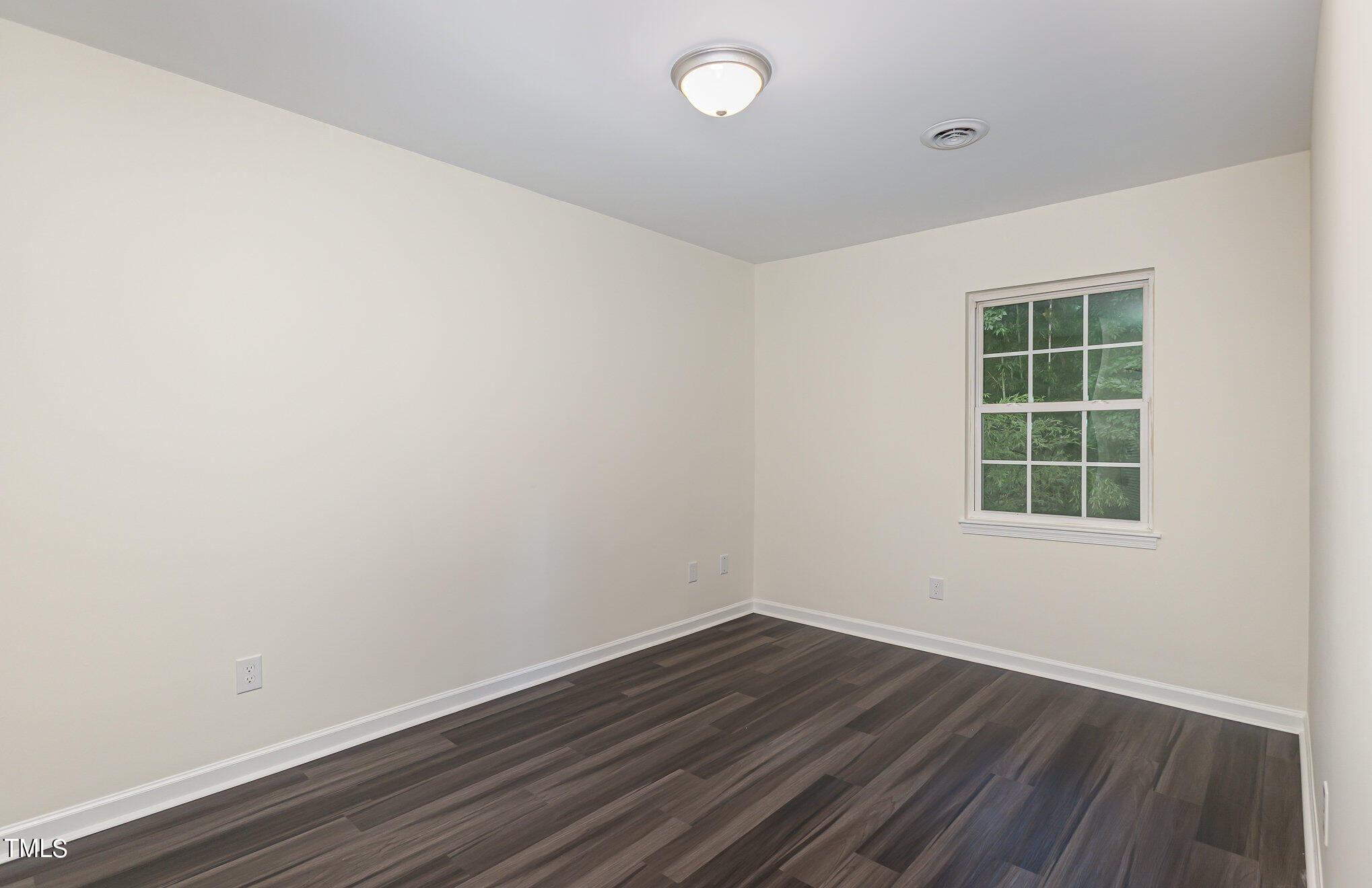 1326 Springlawn Court Raleigh, NC 27609 - Photo 16 of 24 017_bc4a0783-edit