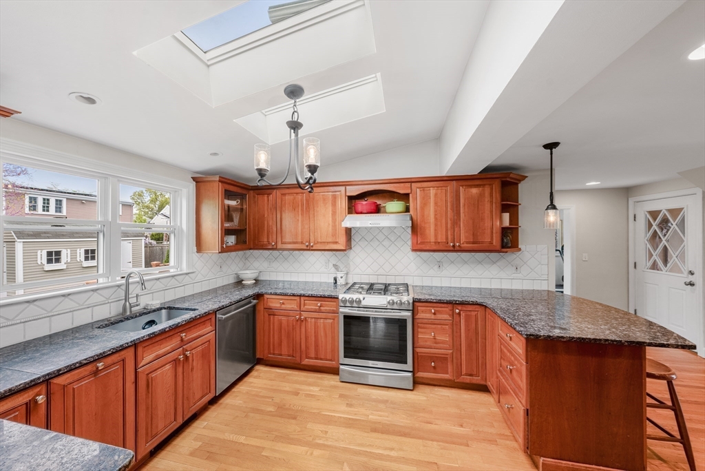 69 Princeton Road Arlington, MA 02474 - Photo 8 of 36 Gallery Image 8