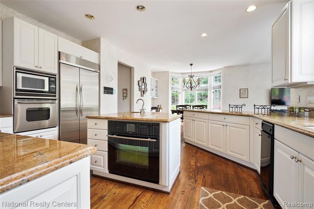 801 Peach Tree Lane Rochester Hills, MI 48306 - Photo 15 of 54