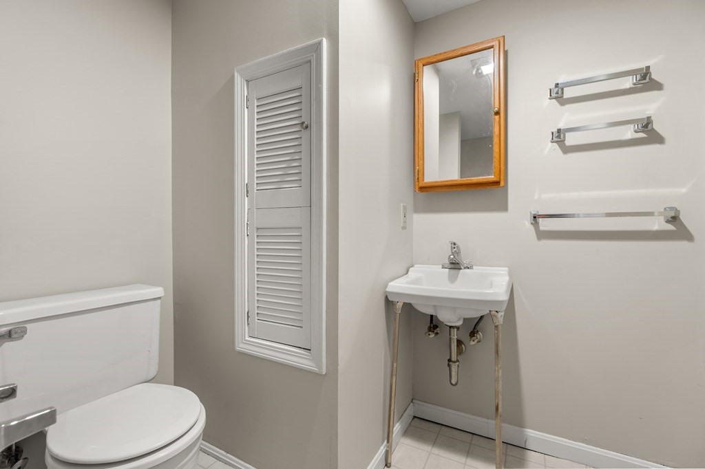 101 Westview Road Lowell, MA 01851 - Photo 30 of 37 Gallery Image 30