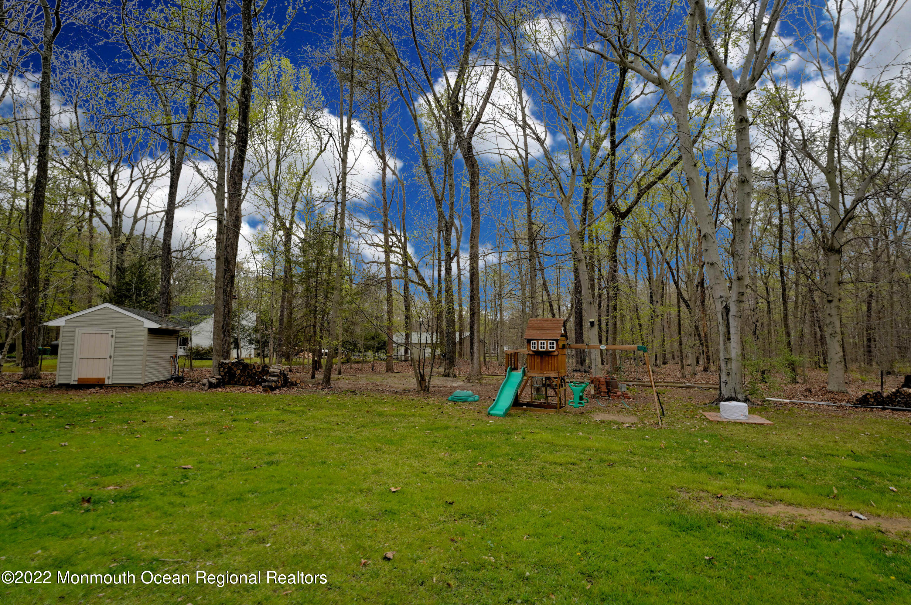 339 East Millstream Road Cream Ridge, NJ 08514 - Photo 47 of 55 42-Backyard-339-E-Millstream-Rd