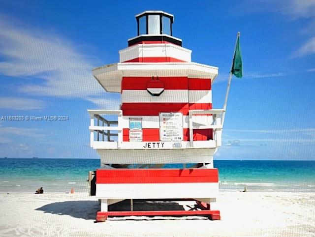 Mid Beach Miami Beach, FL 33140 - Photo 49 of 56