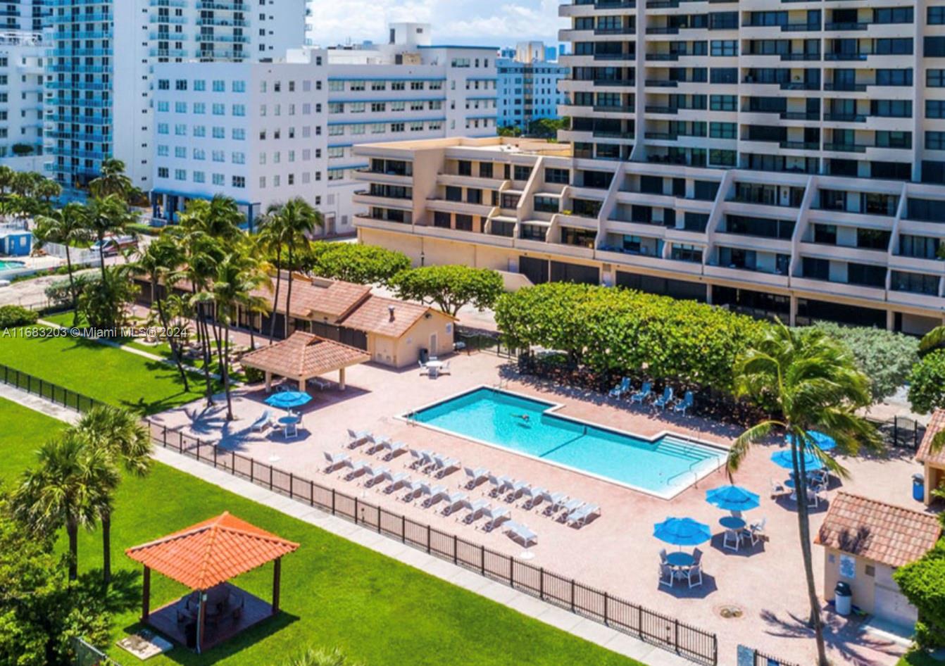 Mid Beach Miami Beach, FL 33140 - Photo 52 of 56