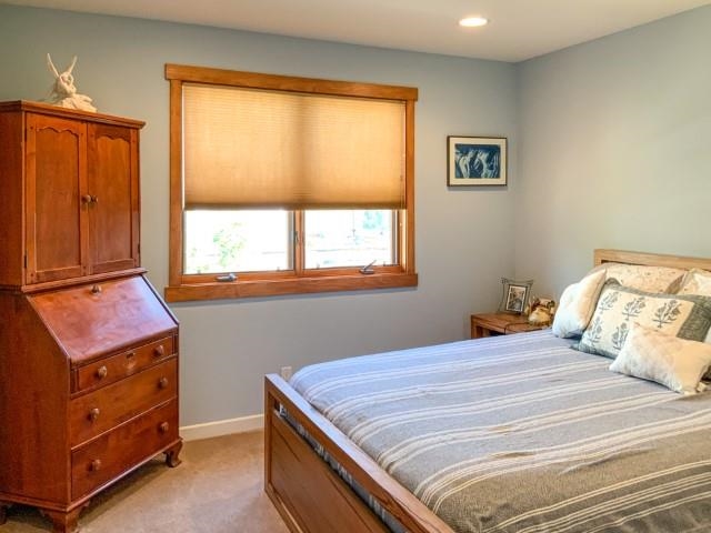4958 Westridge Road Bishop, CA 93514 - Photo 19 of 24 a bedroom with a bed and a window