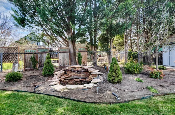 $598,900 | 525 Donna Drive, Nampa, ID 83686