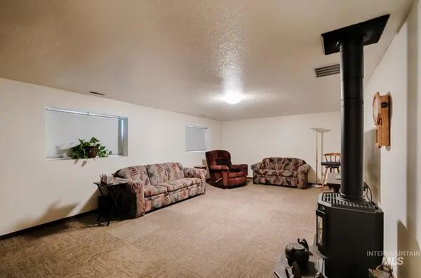 $598,900 | 525 Donna Drive, Nampa, ID 83686